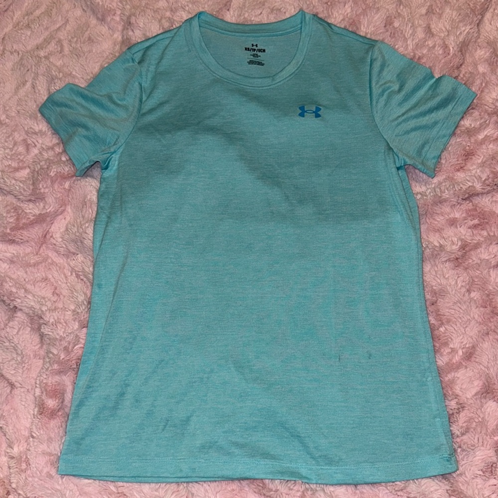 Under Armour tee